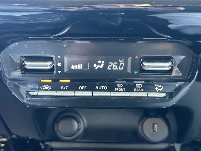 フロンクス(スズキ)ベースグレード登録済未使用車 24