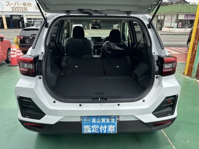 ライズ(トヨタ)ハイブリッドＺ登録済未使用車 9