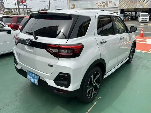 ライズ(トヨタ)ハイブリッドＺ登録済未使用車 10