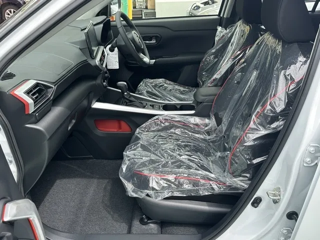 ライズ(トヨタ)ハイブリッドＺ登録済未使用車 3