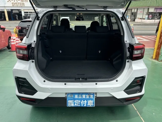 ライズ(トヨタ)ハイブリッドＺ登録済未使用車 8