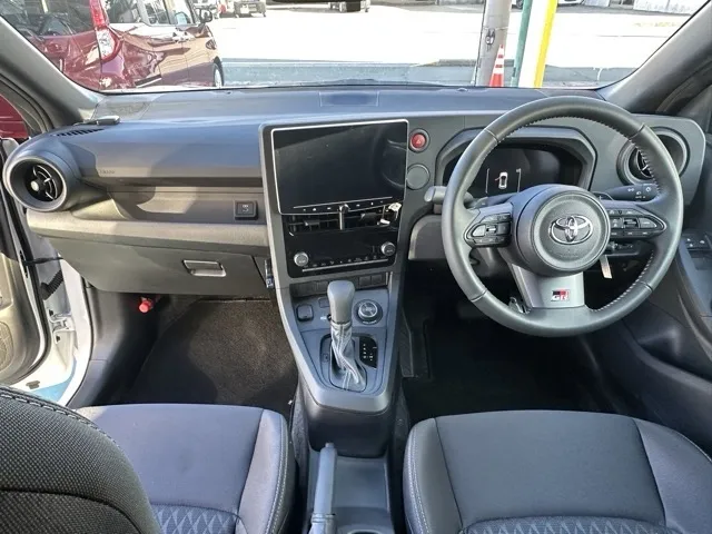 GRヤリス(トヨタ)RC ４WD AT中古車 5