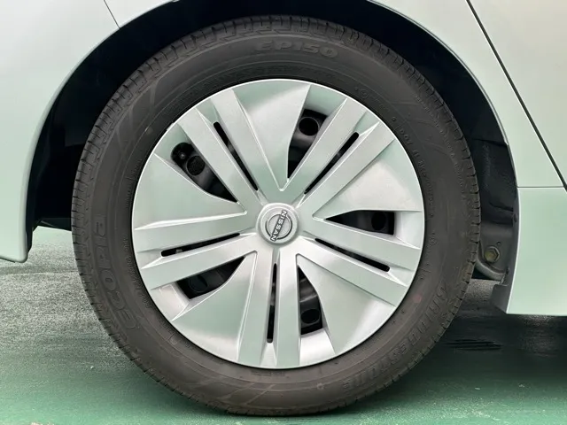 リーフ(ニッサン)S中古車 12