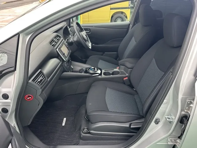 リーフ(ニッサン)S中古車 3