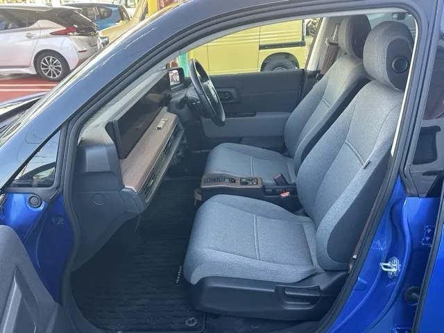 HONDAe(ホンダ)アドバンス中古車 3