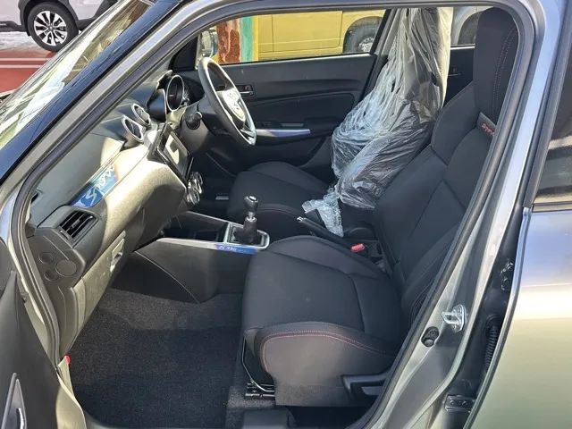 スイフト(スズキ)ファイナルエディション登録済未使用車 3