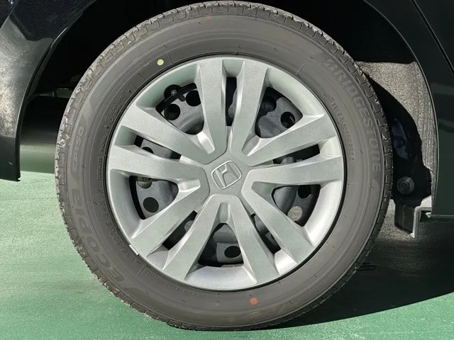 フィット(ホンダ)e：HEV ホーム中古車 11