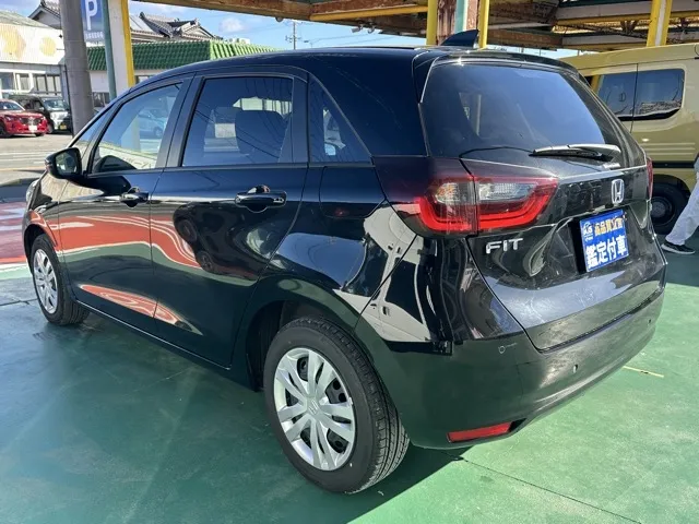 フィット(ホンダ)e：HEV ホーム中古車 2