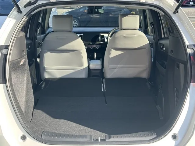 フィット(ホンダ)e：HEV ホーム中古車 8