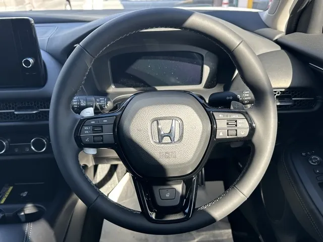 ZR-V(ホンダ)e：HEV Z登録済未使用車 6