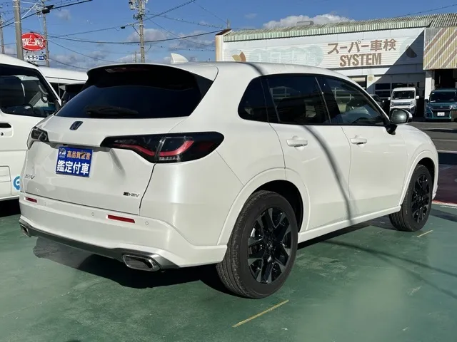 ZR-V(ホンダ)e：HEV Z登録済未使用車 10