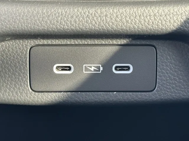 ZR-V(ホンダ)e：HEV Z登録済未使用車 7