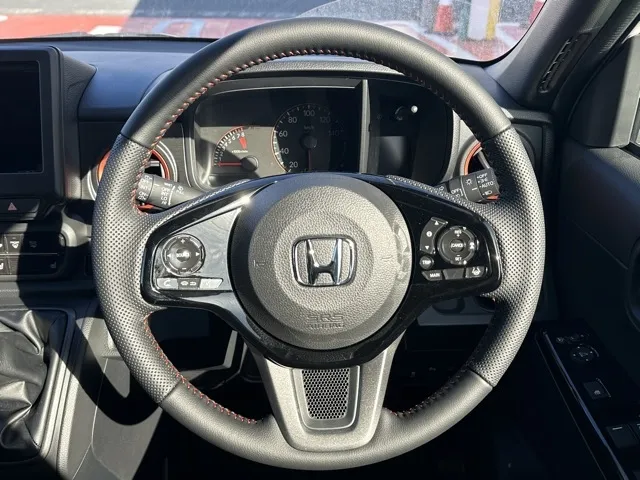 N-ONE(ホンダ)ＲＳ ６ＭＴ届出済未使用車 6