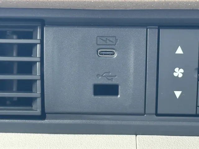 N-BOX(ホンダ)N-BOX ファッションスタイル コンフォートＰ届出済未使用車 23