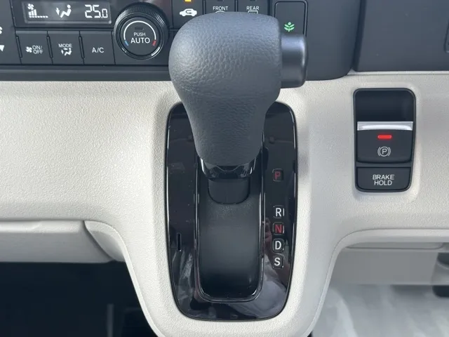 N-BOX(ホンダ)N-BOX ファッションスタイル コンフォートＰ届出済未使用車 25