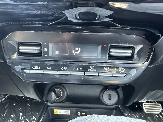 フロンクス(スズキ)ベースグレード登録済未使用車 19