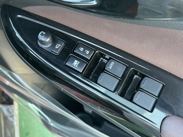 フロンクス(スズキ)ベースグレード登録済未使用車 15