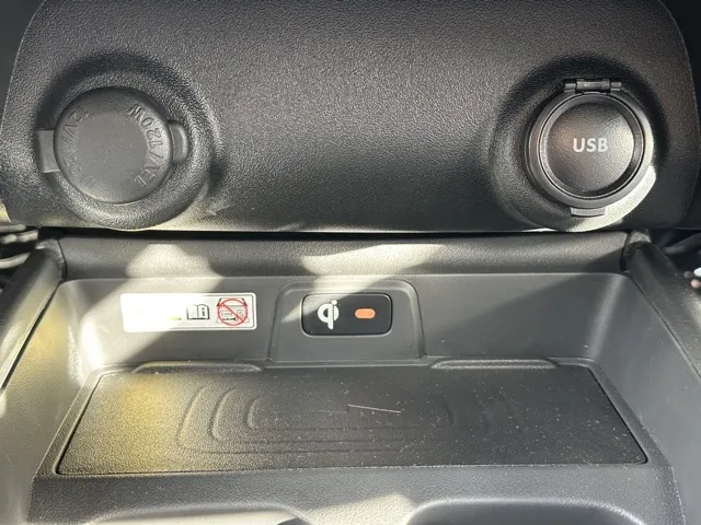 フロンクス(スズキ)ベースグレード登録済未使用車 25