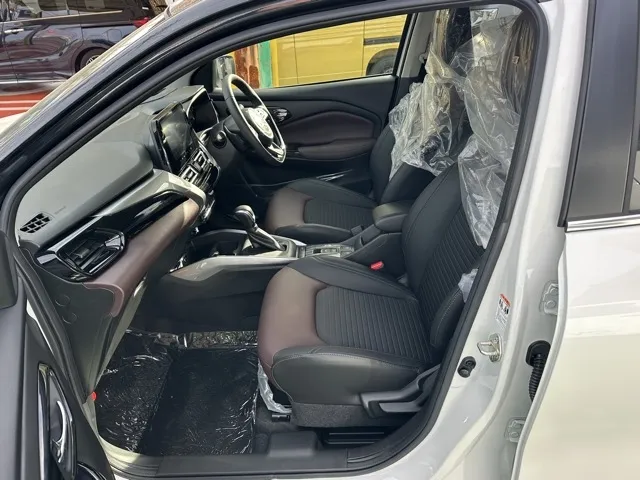 フロンクス(スズキ)ベースグレード登録済未使用車 3