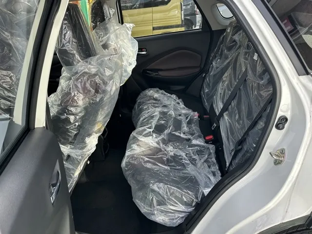 フロンクス(スズキ)ベースグレード登録済未使用車 4