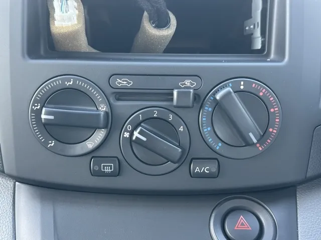 バネット(ニッサン)DX 2人乗登録済未使用車 18