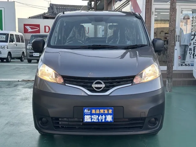 バネット(ニッサン)DX 2人乗登録済未使用車 24