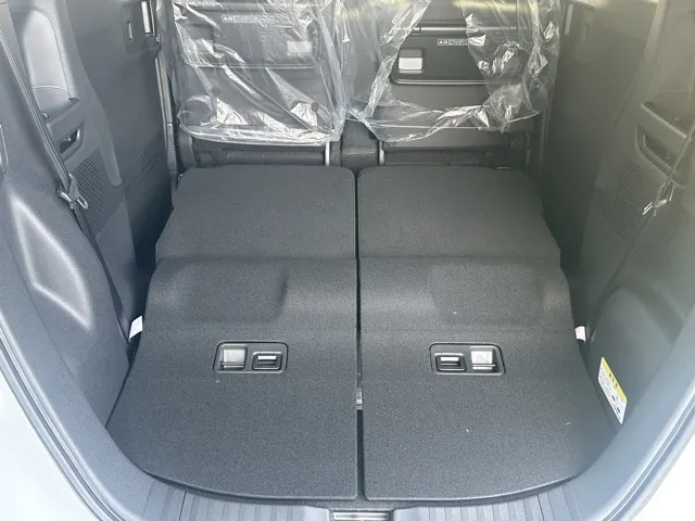 N-BOX(ホンダ)N-BOXカスタム 両側PSD届出済未使用車 11