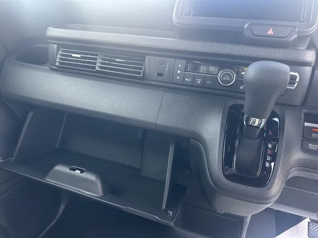 N-BOX(ホンダ)N-BOXカスタム 両側PSD届出済未使用車 17