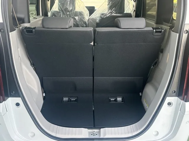 N-BOX(ホンダ)N-BOX コンフォートＰ届出済未使用車 9