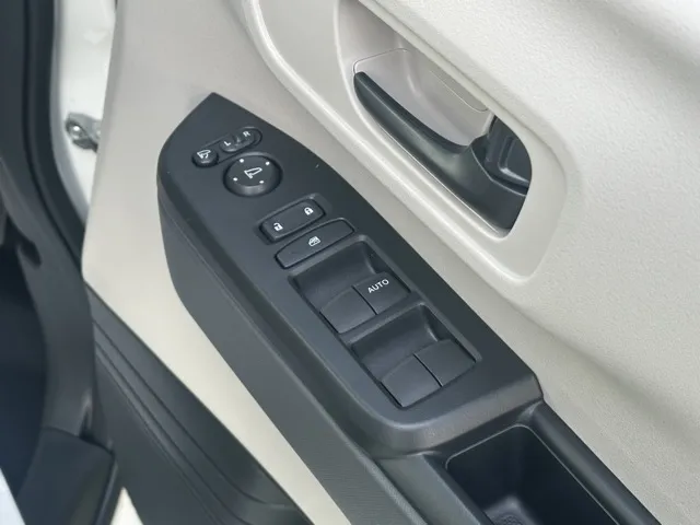 N-BOX(ホンダ)N-BOX コンフォートＰ届出済未使用車 12