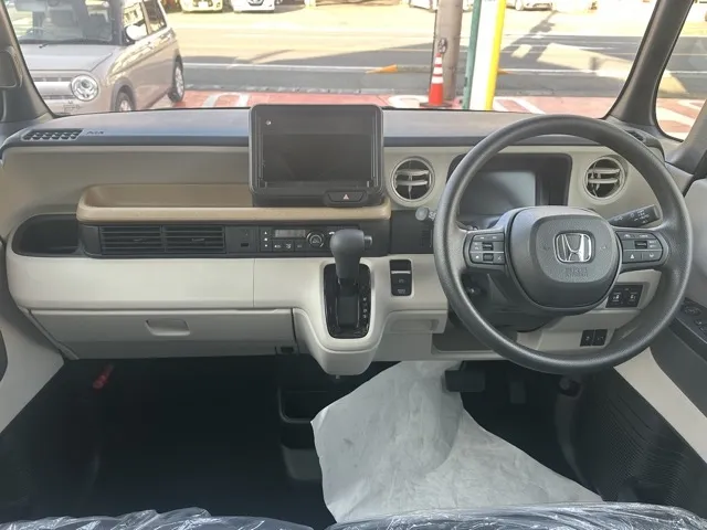 N-BOX(ホンダ)N-BOX コンフォートＰ届出済未使用車 5