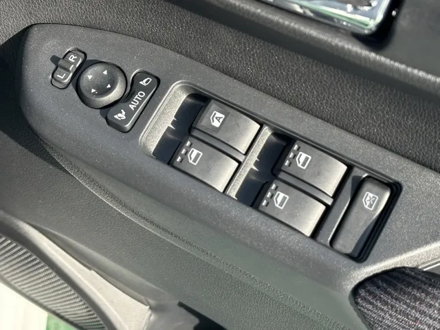 ムーヴ(ダイハツ)RS届出済未使用車 13