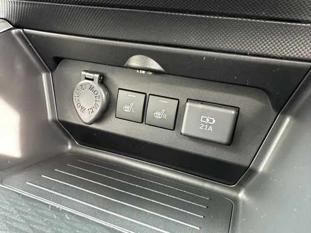 ライズ(トヨタ)ハイブリッドＺ　ナビレディ新車見本展示無 17