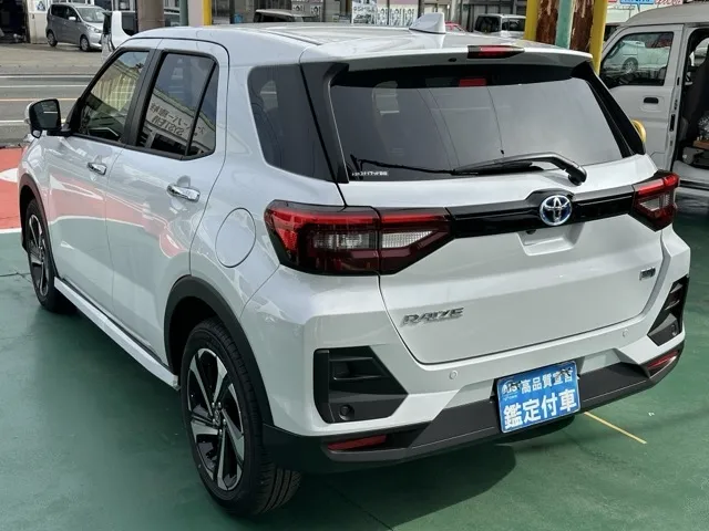 ライズ(トヨタ)ハイブリッドＺ　ナビレディ新車見本展示無 2