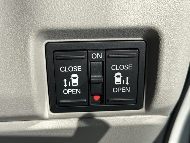 N-BOX(ホンダ)N-BOX コンフォートＰ届出済未使用車 16