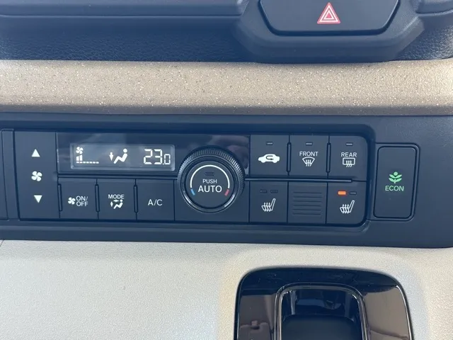 N-BOX(ホンダ)N-BOX コンフォートＰ届出済未使用車 23