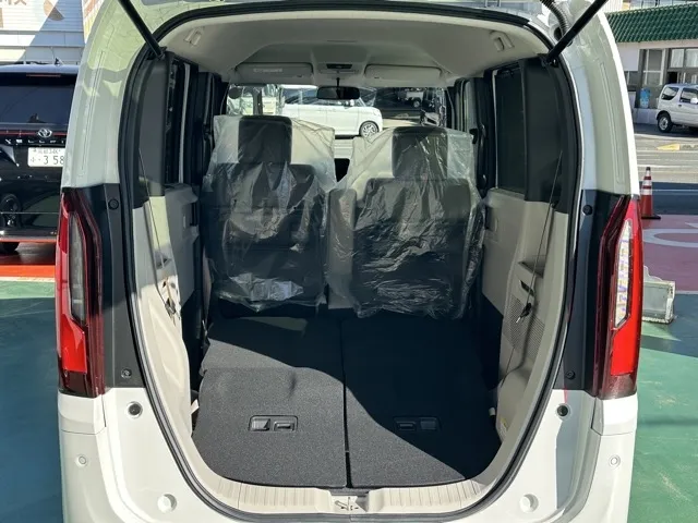 N-BOX(ホンダ)N-BOX コンフォートＰ届出済未使用車 11