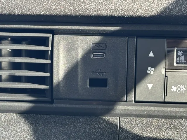 N-BOX(ホンダ)N-BOXカスタム コーディネートスタイル届出済未使用車 25