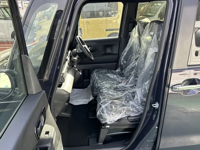 N-BOX(ホンダ)N-BOXカスタム コーディネートスタイル届出済未使用車 3