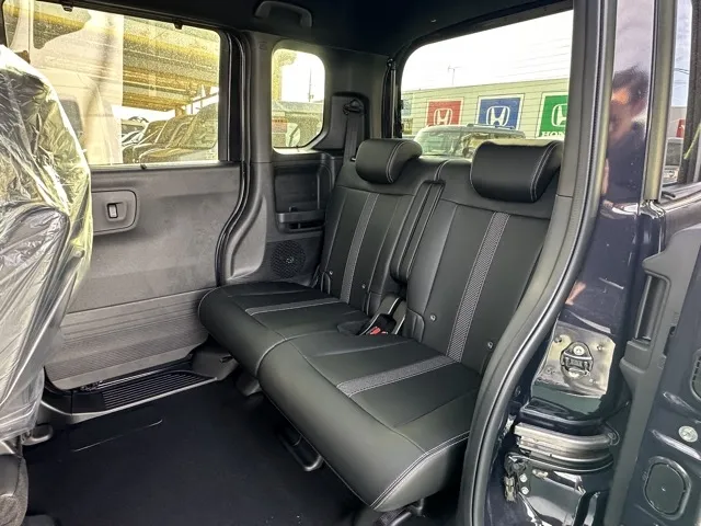 N-BOX(ホンダ)N-BOXカスタム コーディネートスタイル届出済未使用車 4