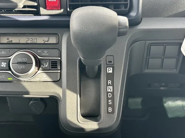 タント(ダイハツ)L届出済未使用車 20