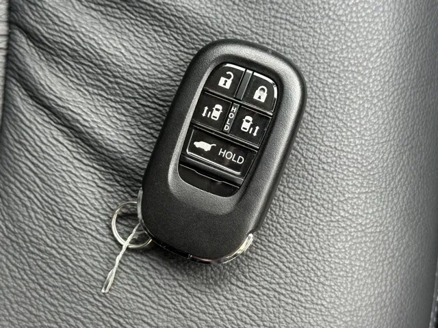 オデッセイ(ホンダ)e：HEV アブソルート EX中古車 27