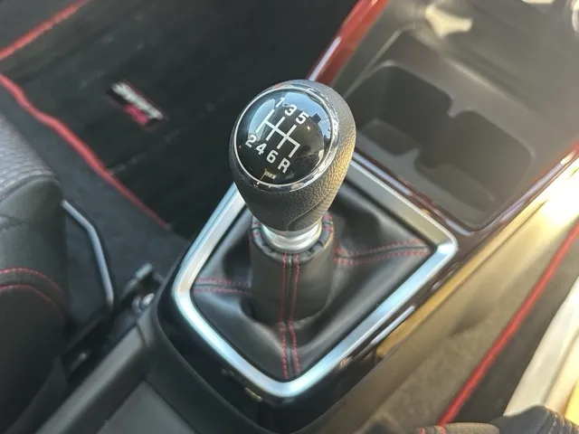 スイフト(スズキ)ベースグレード　セーフティサポート MT登録済未使用車 19