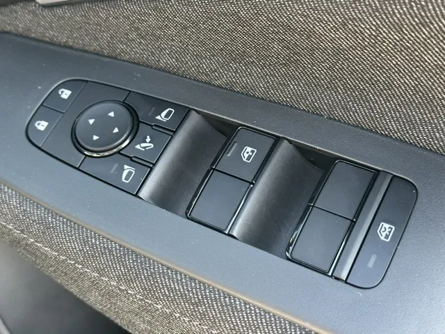 オーラ(ニッサン)G中古車 12