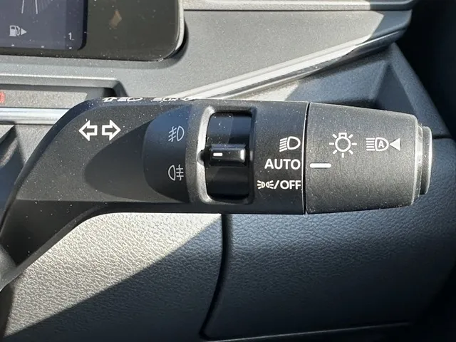 オーラ(ニッサン)G中古車 25