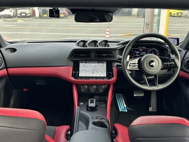 フェアレディZ(ニッサン)バージョンST AT中古車 4