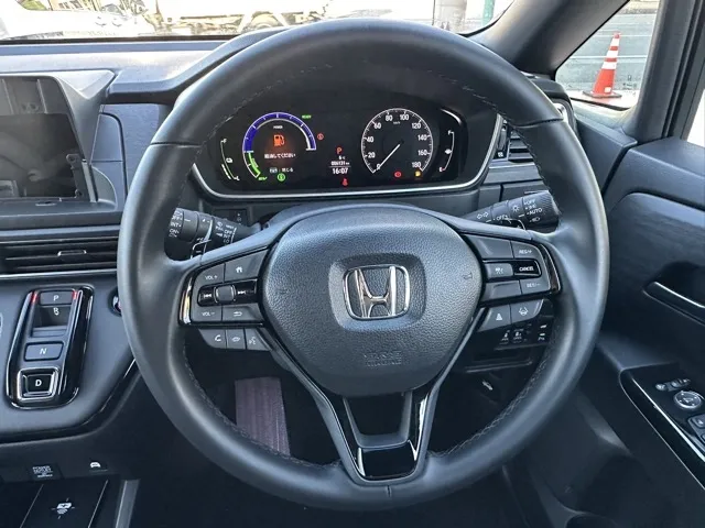 オデッセイ(ホンダ)e：HEV アブソルート EXブラックエディション 7人中古車 7
