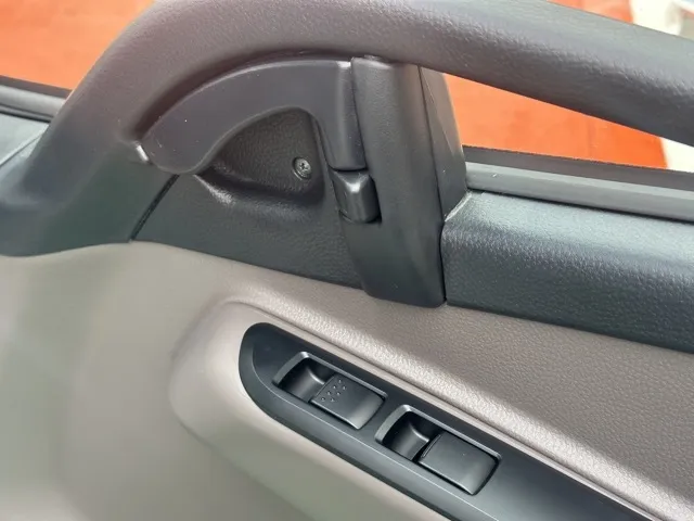 キャンター(三菱)全低床 平ボディ ２ｔレンタ登録済未使用車 13