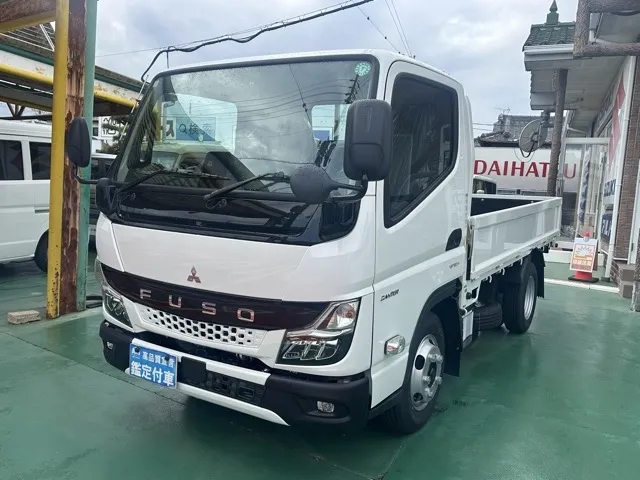 キャンター(三菱)全低床 平ボディ ２ｔレンタ登録済未使用車 1