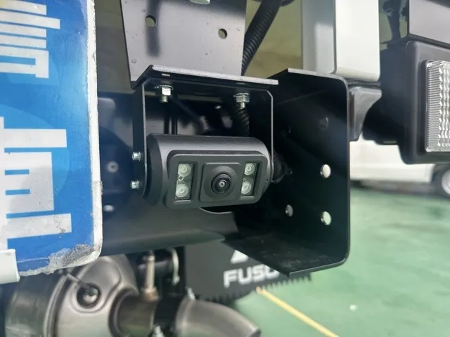 キャンター(三菱)全低床 平ボディ ２ｔレンタ登録済未使用車 6